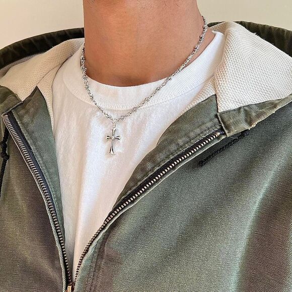 y2k style grunge silver cross pendant necklace - Picture 3 of 8